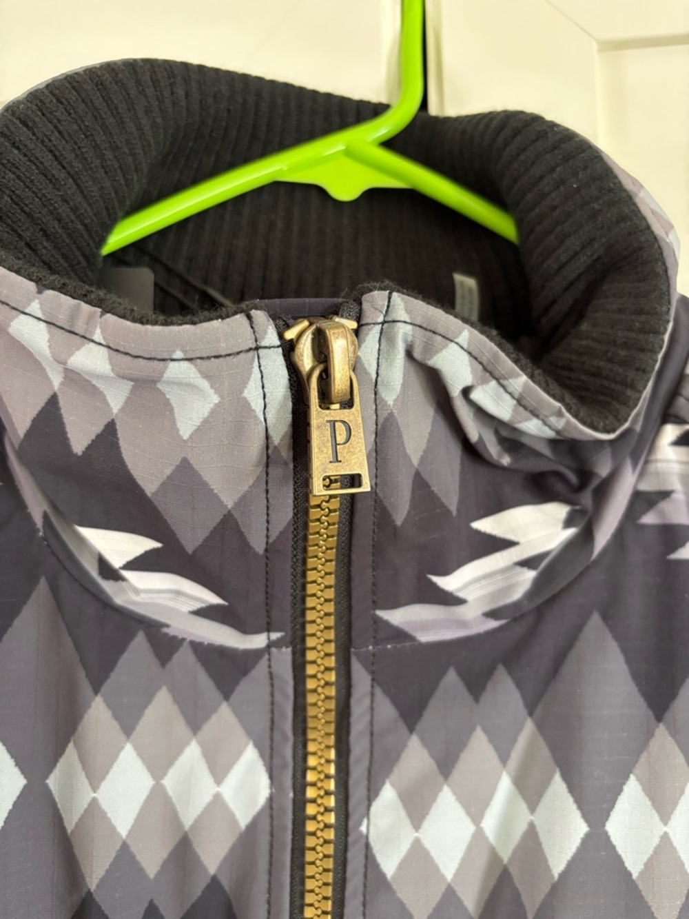 Pendleton Geometric Aztec Print Puffer Jacket - Black Gray Cream - Picture 2 of 8